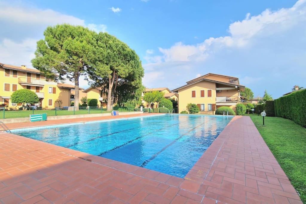 Europa Pool Apartment バルドリーノ エクステリア 写真