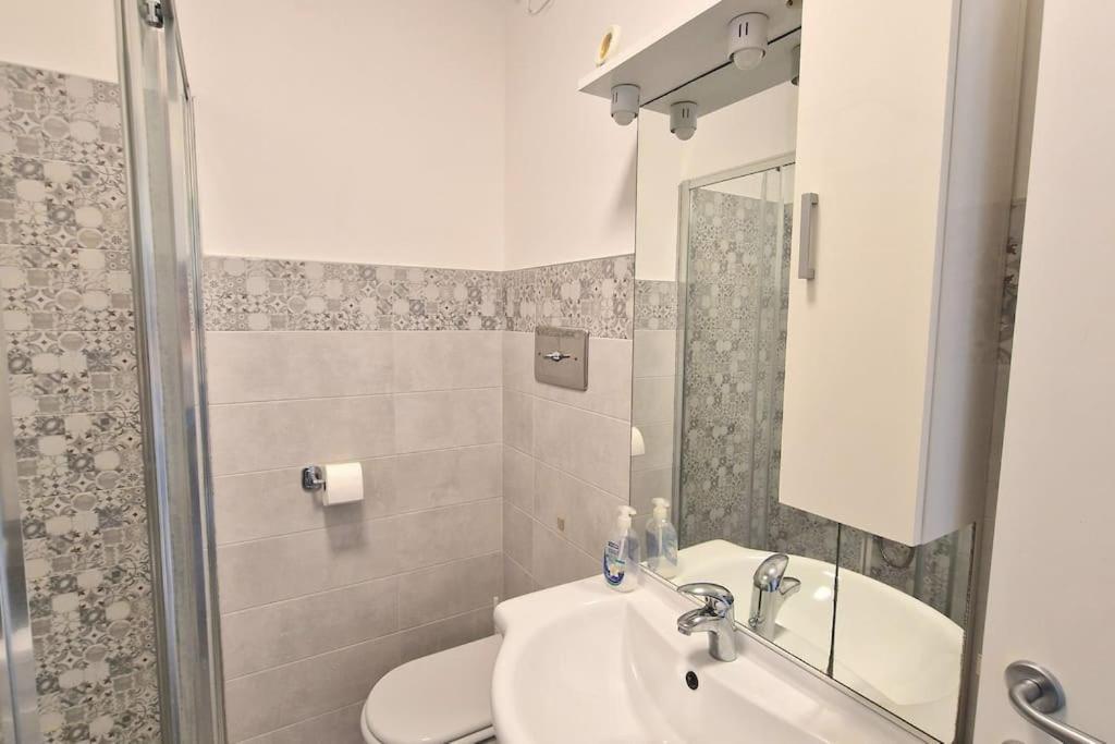 Europa Pool Apartment バルドリーノ エクステリア 写真