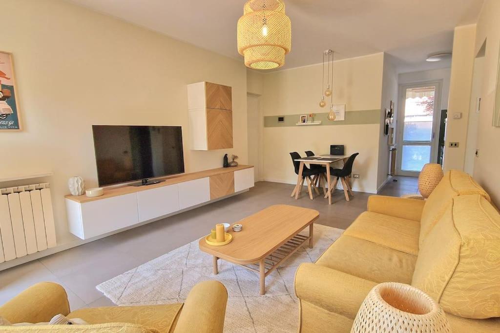 Europa Pool Apartment バルドリーノ エクステリア 写真